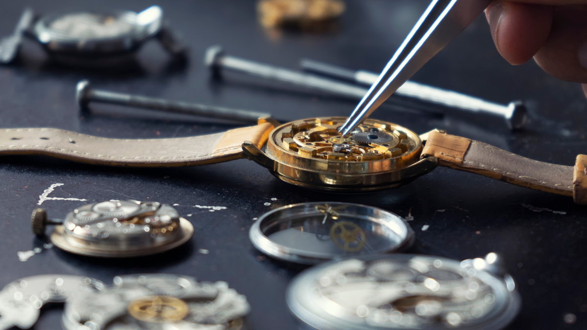 Watch servicing